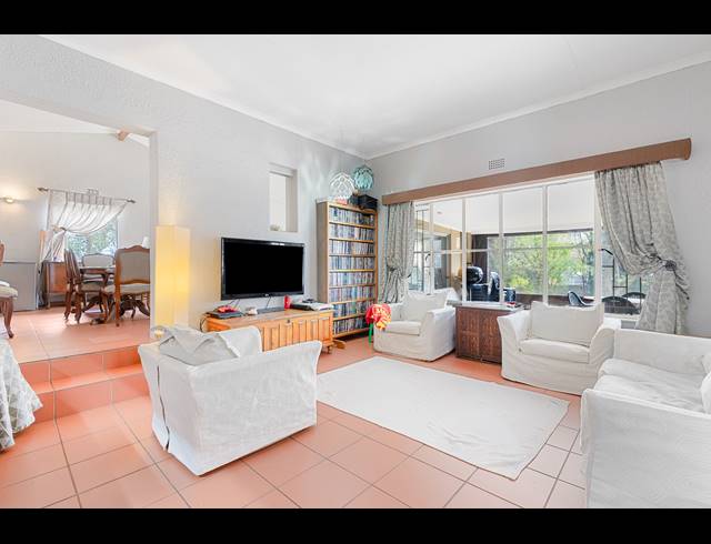3 BEDROOM HOUSE FOR SALE IN DOUGLASDALE